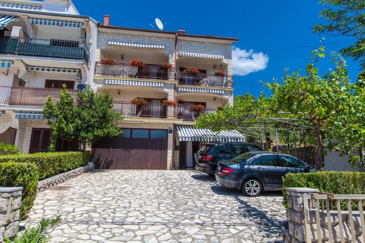 Villa Lesic Dramalj Exterior foto